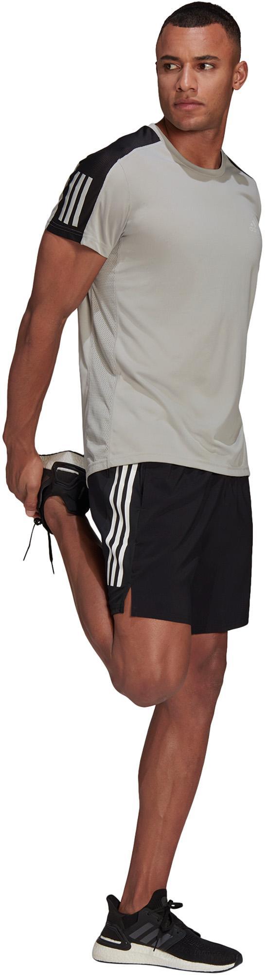 Own The Run 3-Stripes short