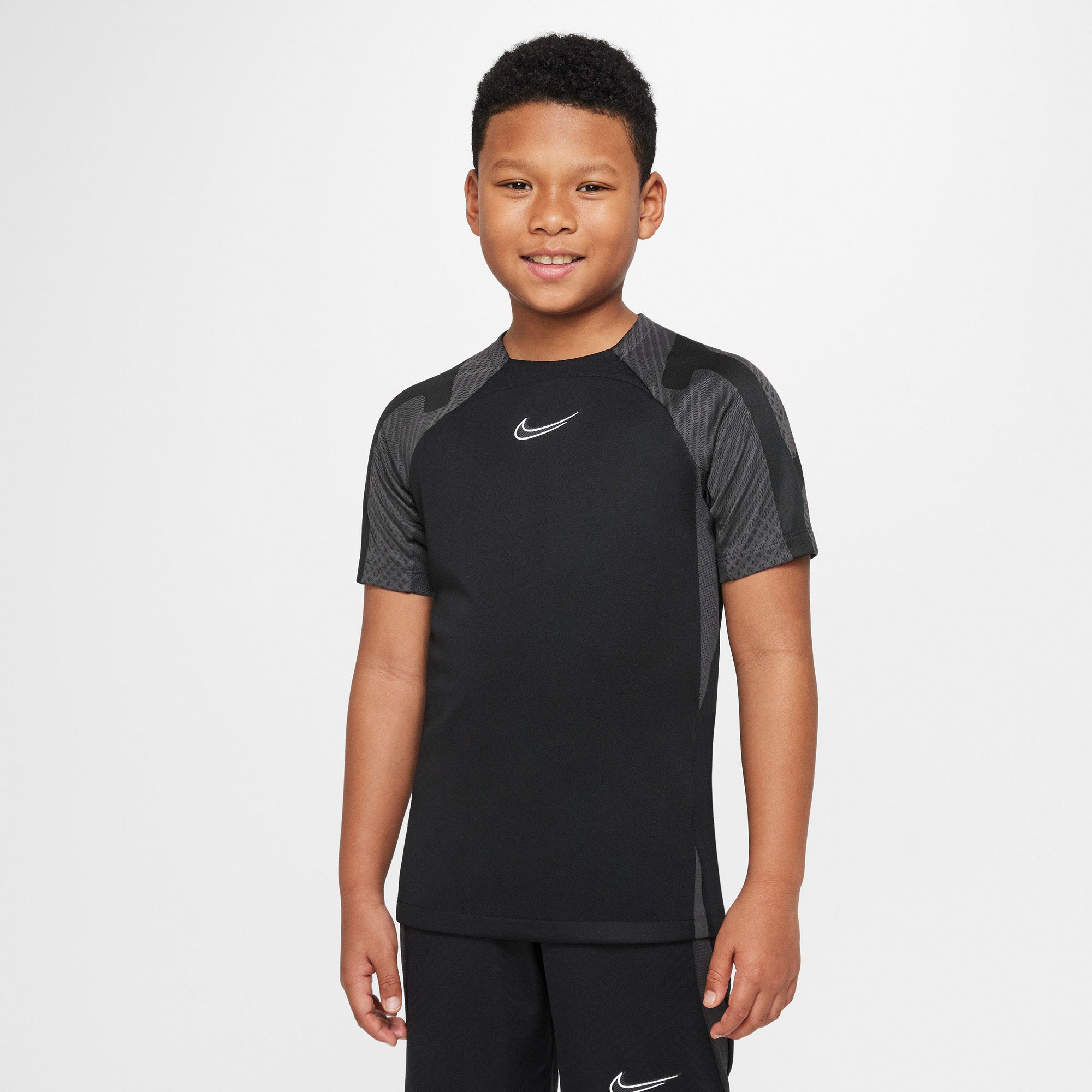Dri-FIT Strike top