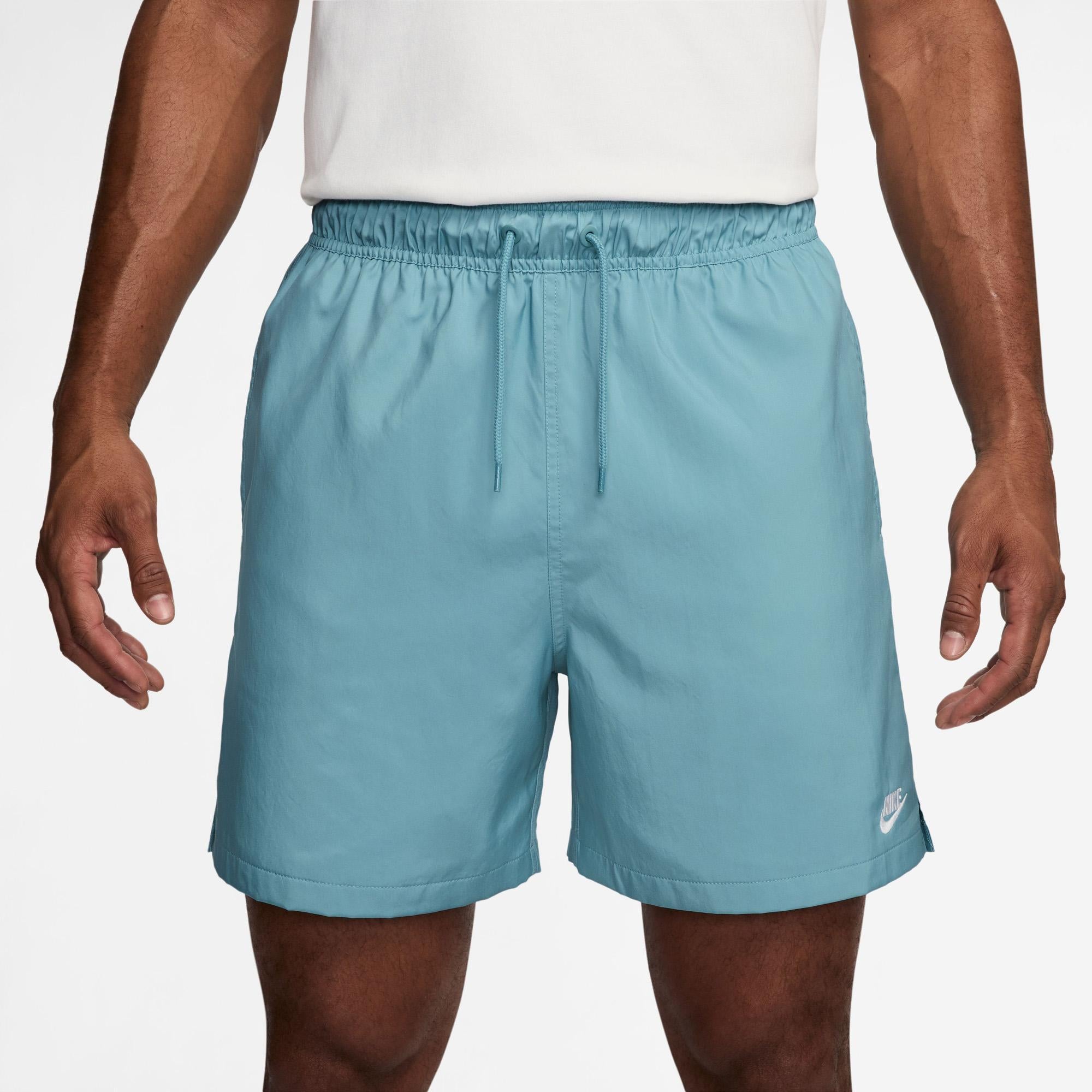 Club Woven Flow short