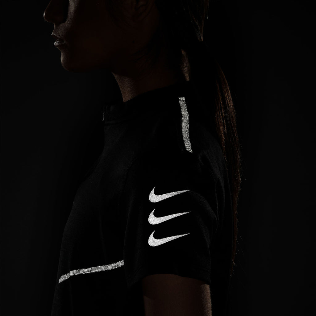 Dri-FIT ADV Run Division shirt