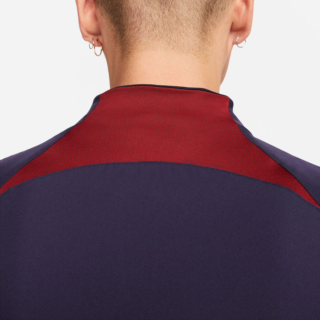 Paris Saint-Germain Strike tracksuit