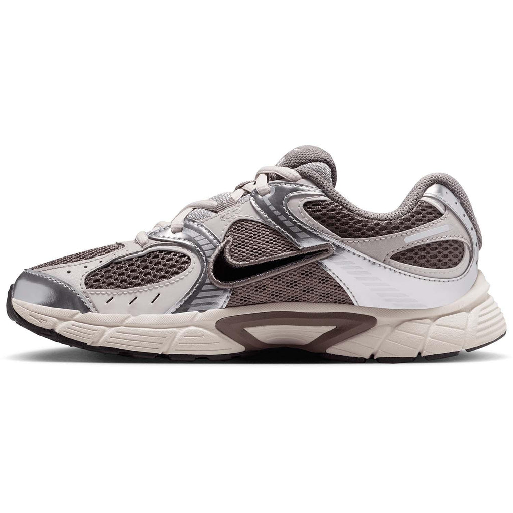 nike v5 rnr (gs) (consumer facing n