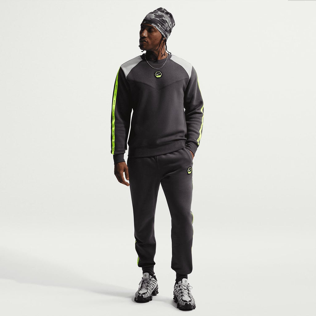 Sportswear Club  Crew-neck T-shirt