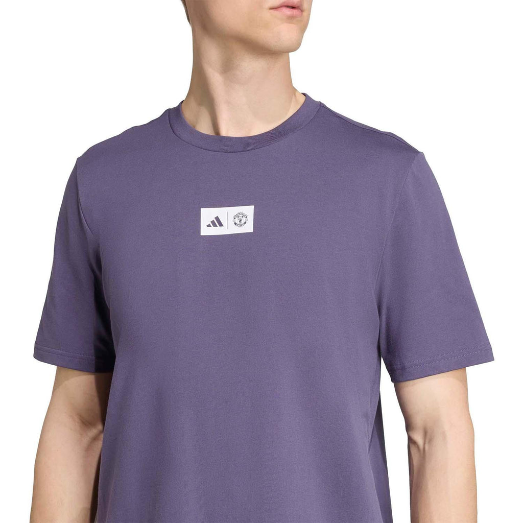 Manchester United Seasonal Graphic T-shirt