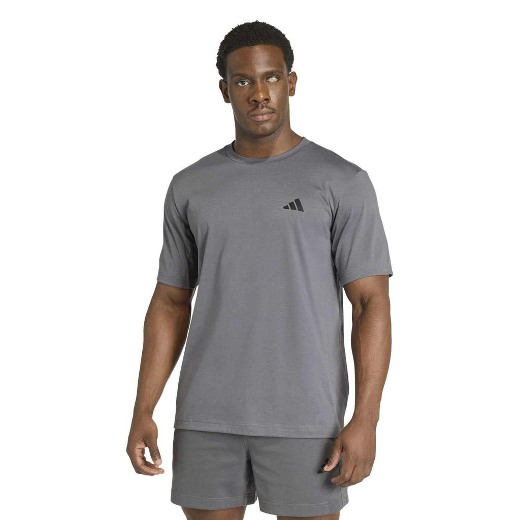 We Fitness T-shirt training
