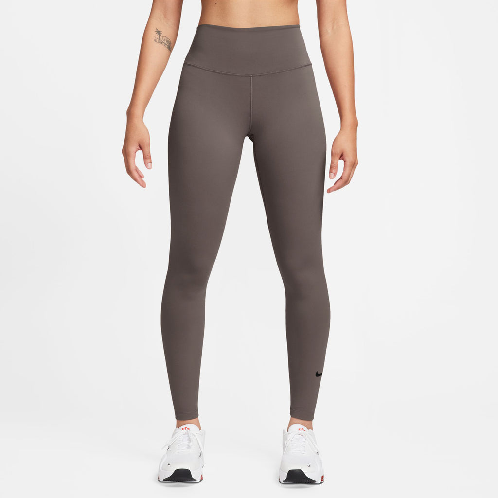 One Dri-FIT legging