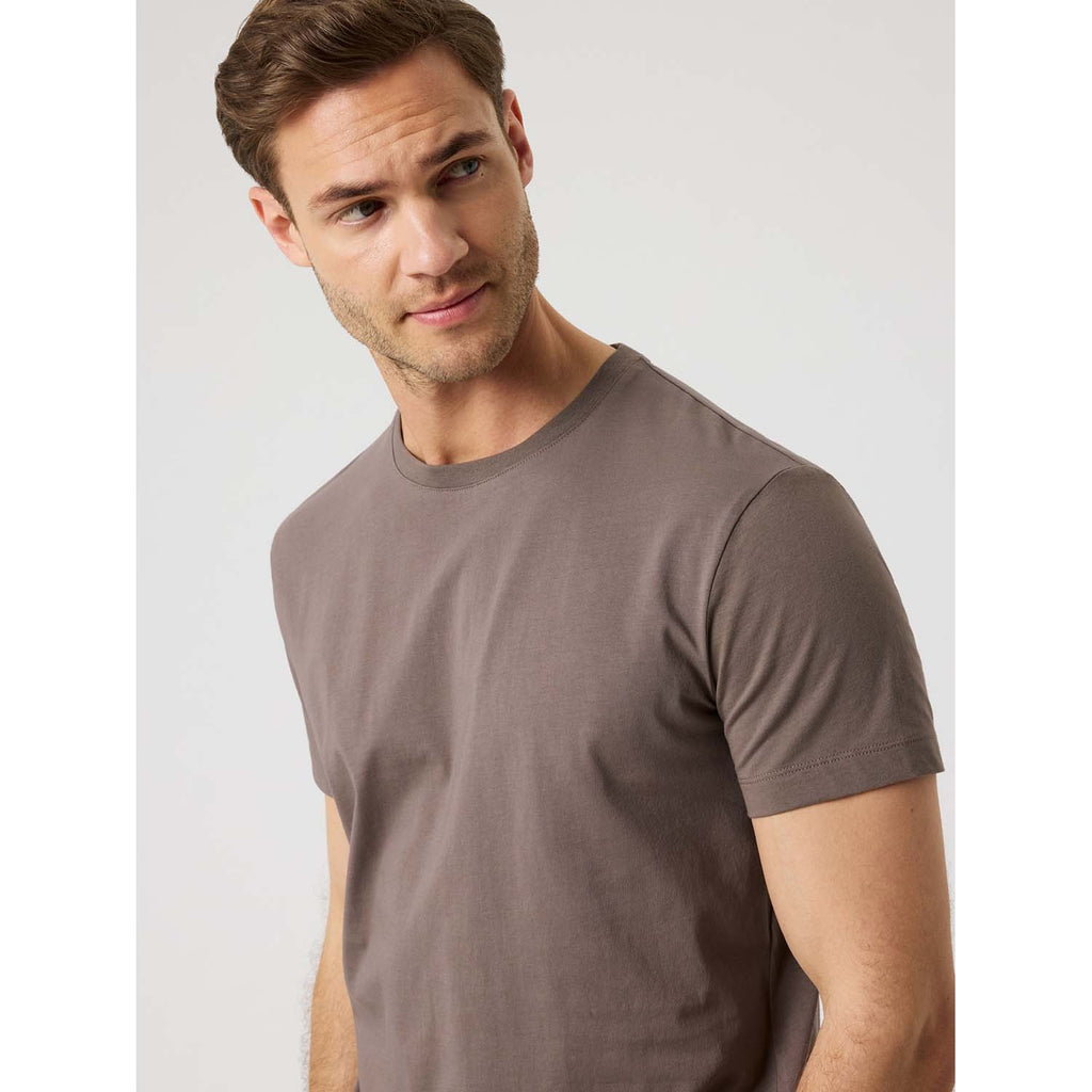 centre t-shirt