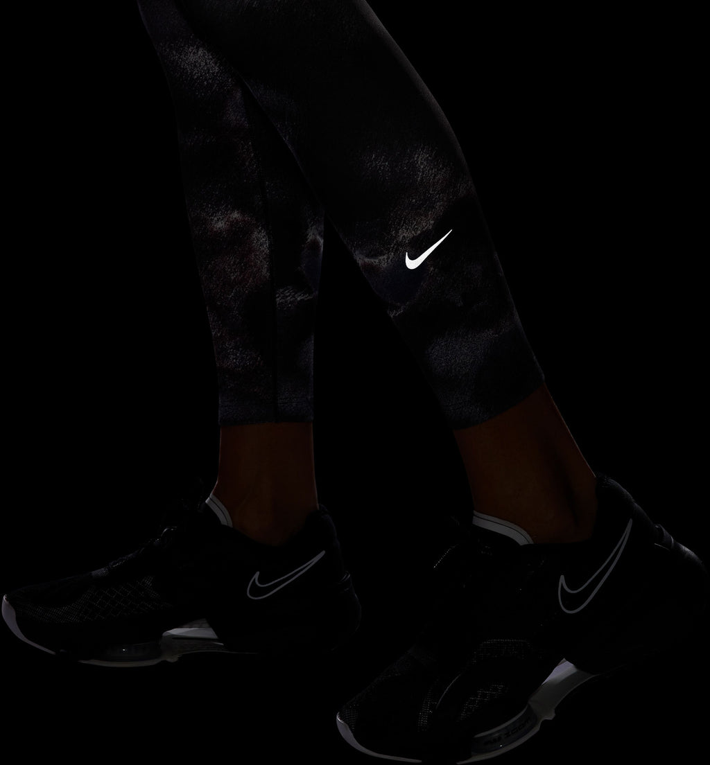 One High-waisted 7/8 legging