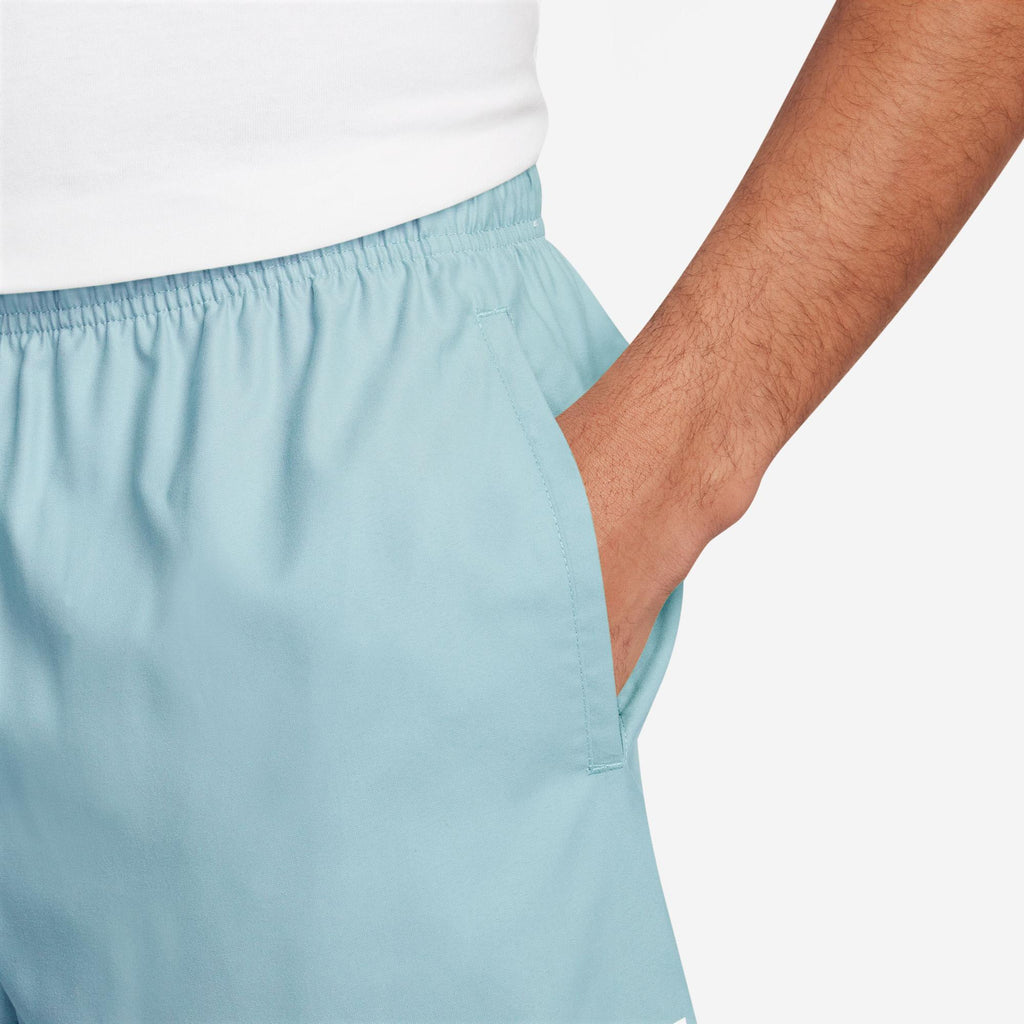Club Woven short