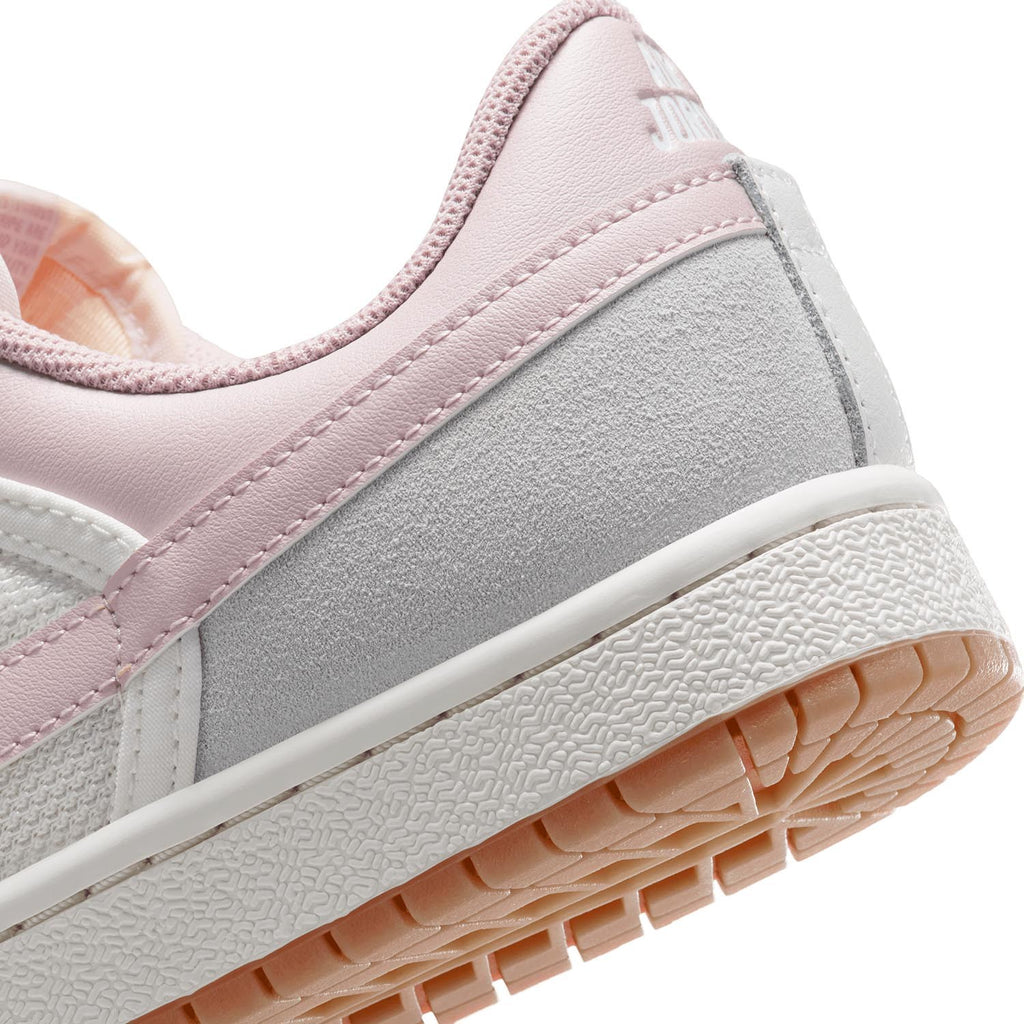 Air Jordan Skyline Low Sneakers