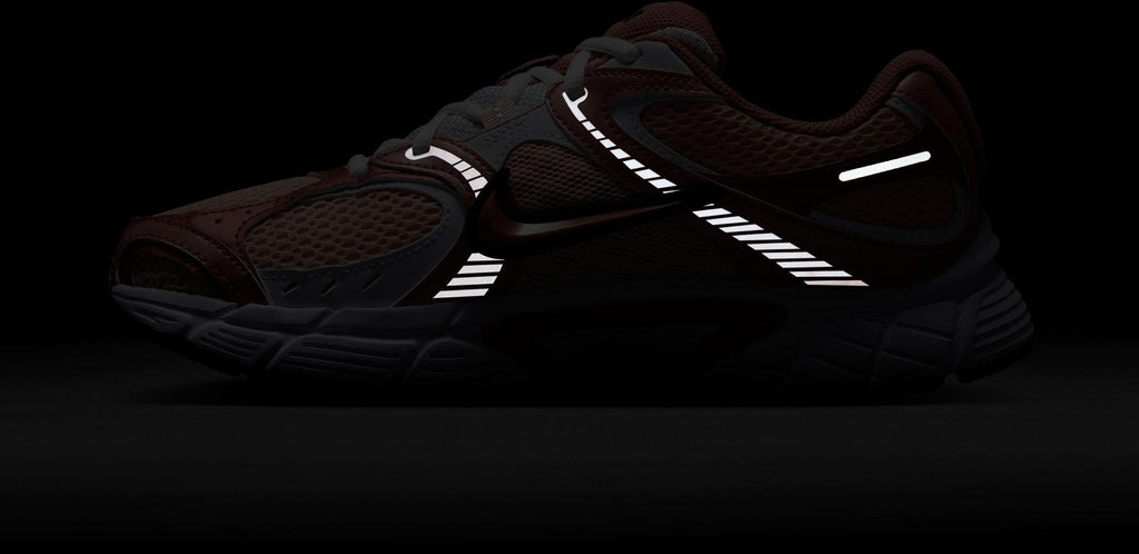V5 RNR sneakers