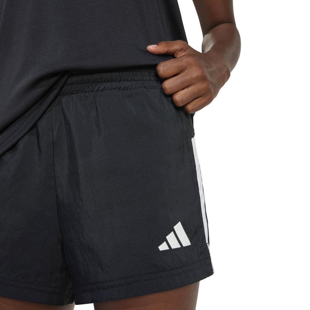 Train Essentials 3-Stripes Short Kids