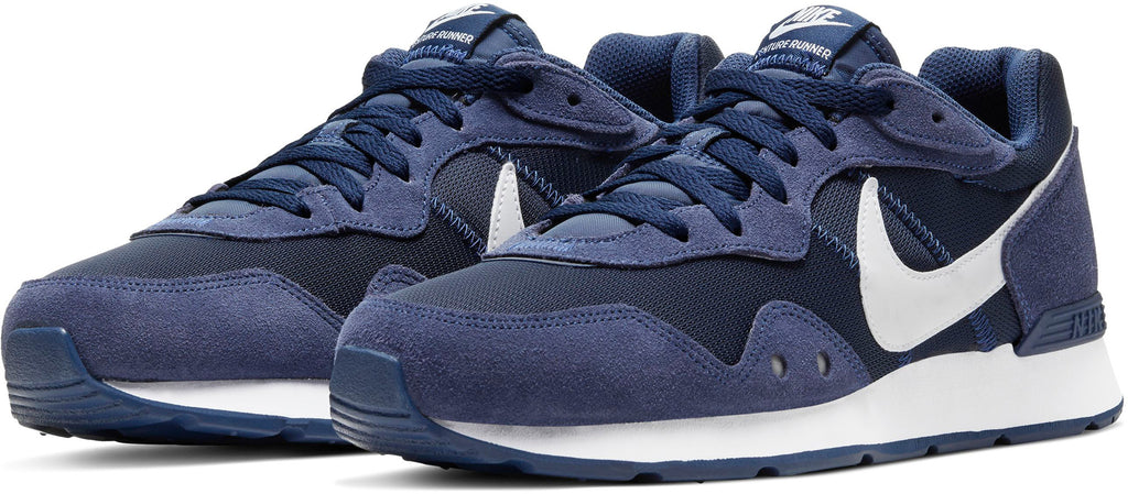 Venture Runner sneakers