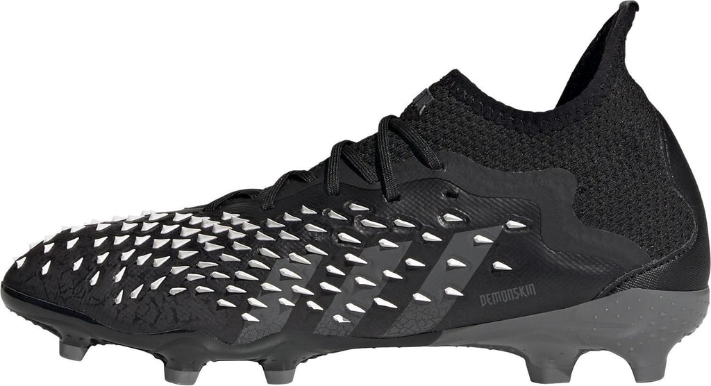PREDATOR FREAK .1 FG J