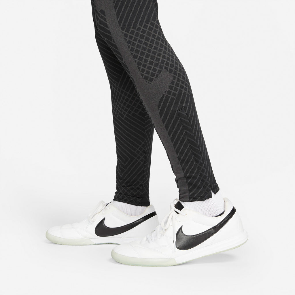 Dri-FIT Strike broek