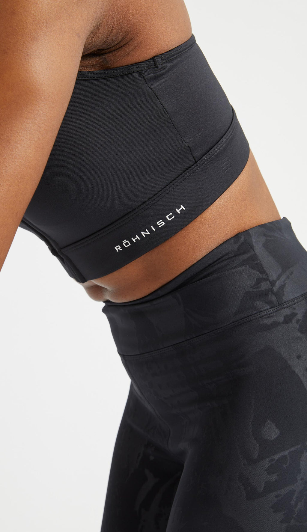 Essential Zip Sportsbra