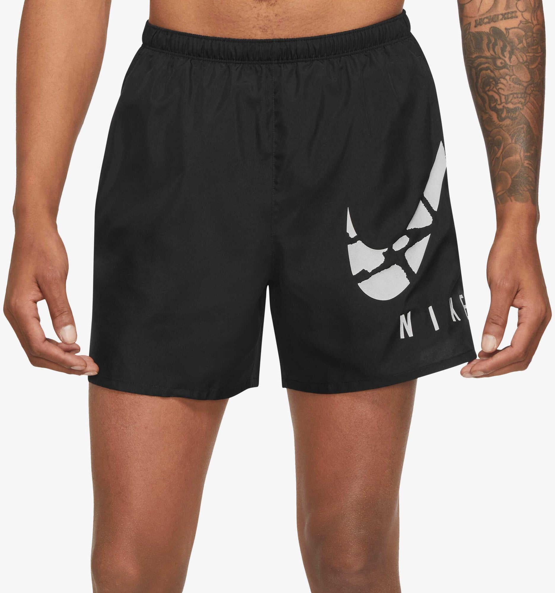 Dri-FIT Challenger Run Division short