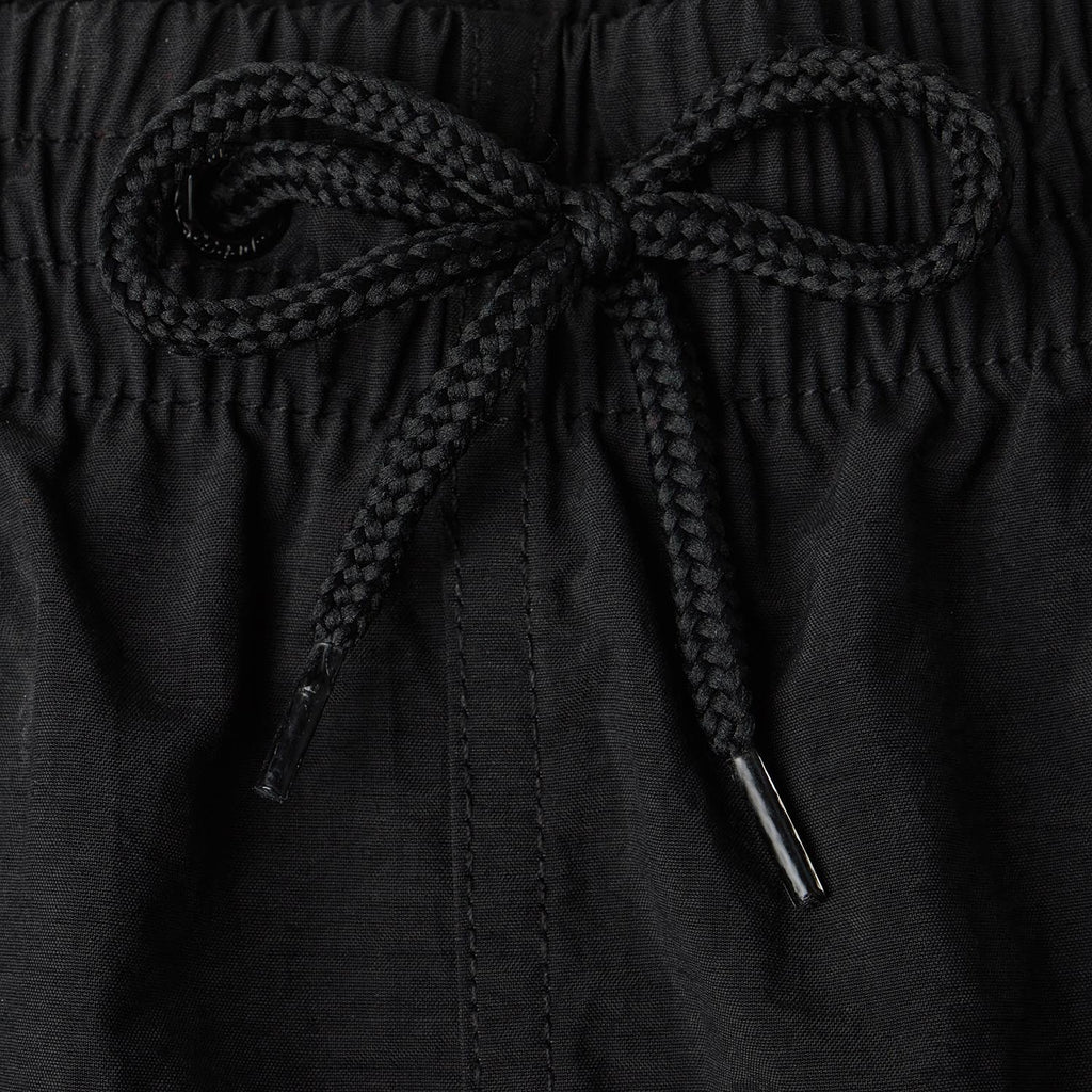 Essentials 16 Shorty
