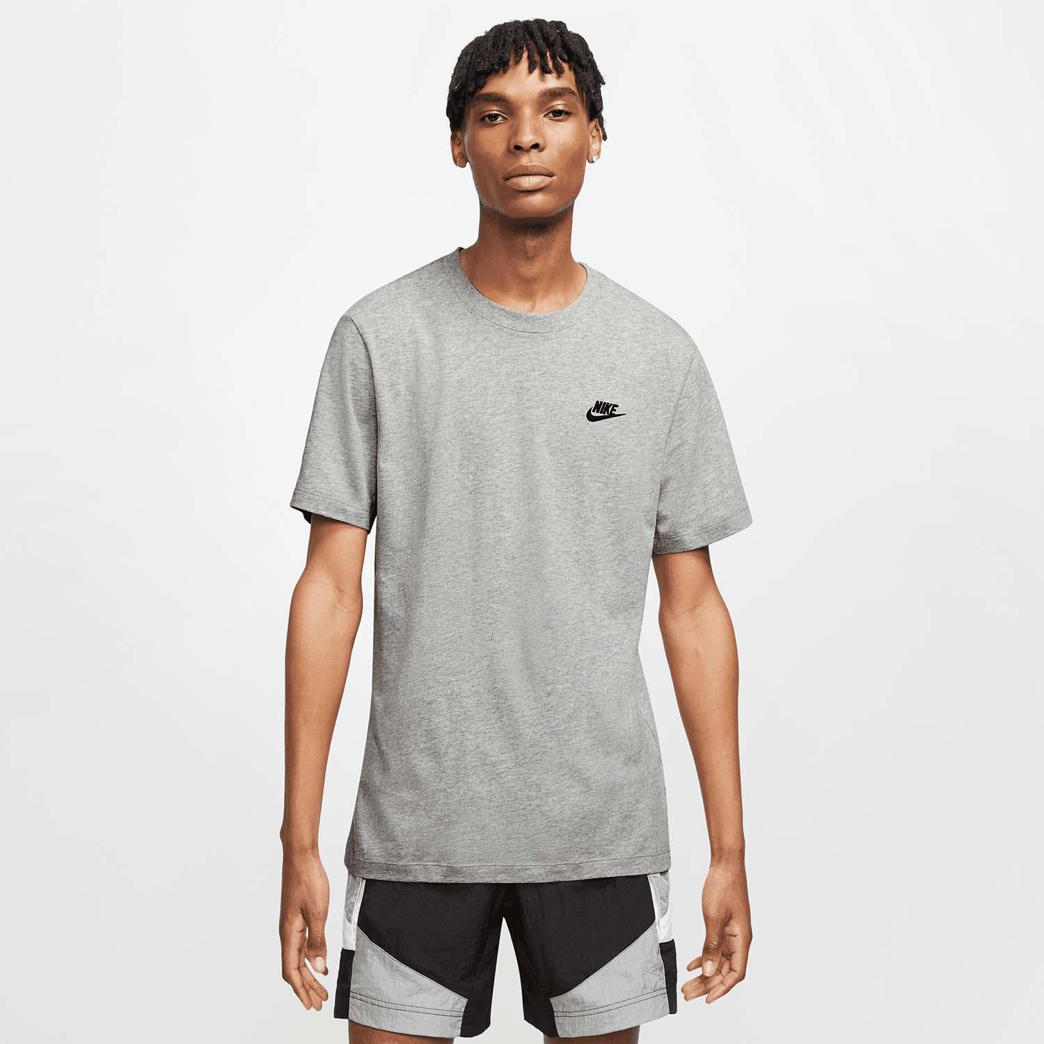nike sportswear mens t-shir