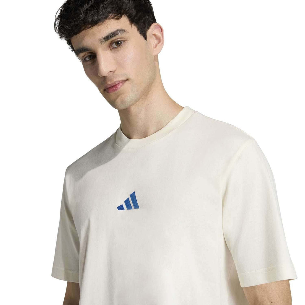 Essentials Small Logo Single Jersey T-Shirt