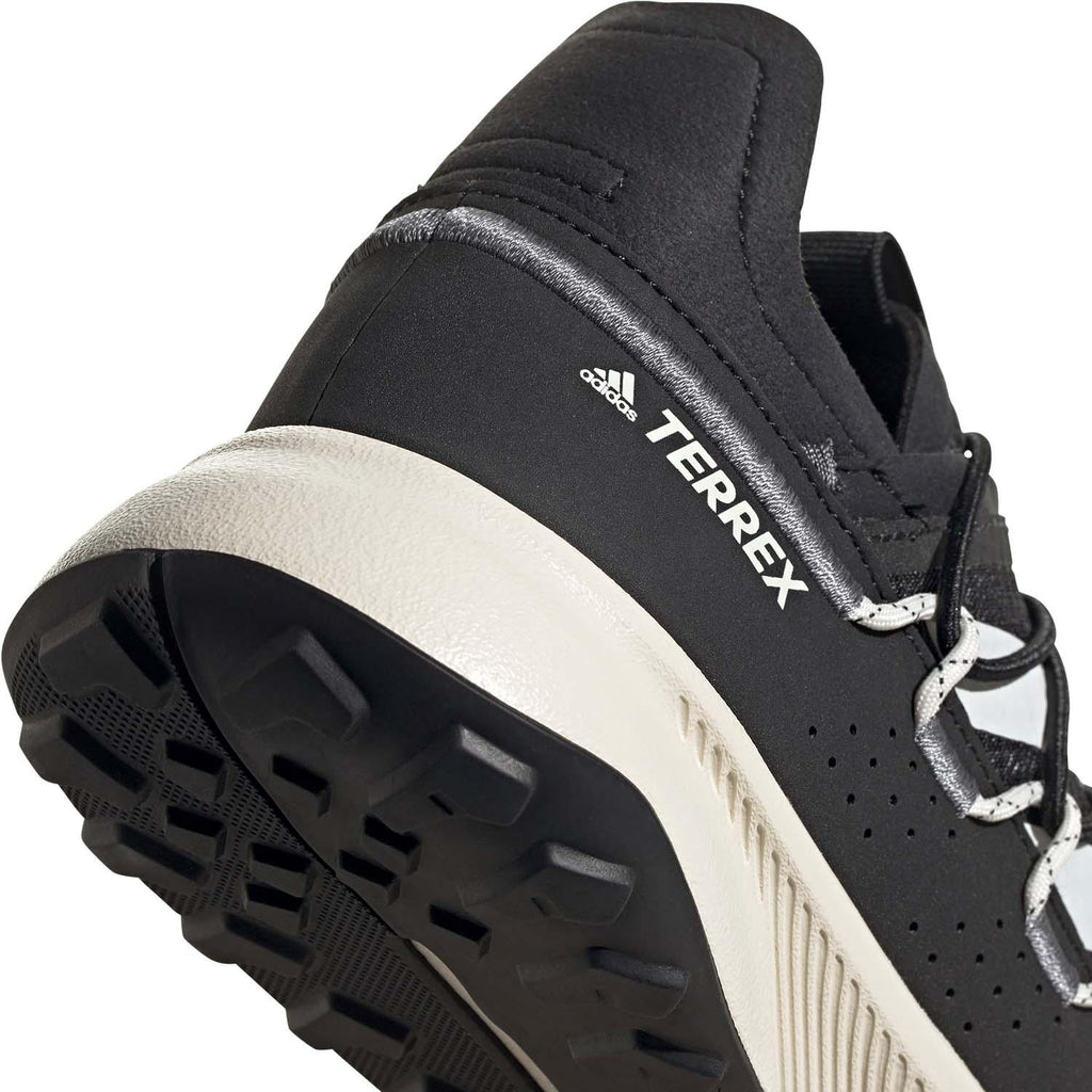 Terrex Voyager 21 W