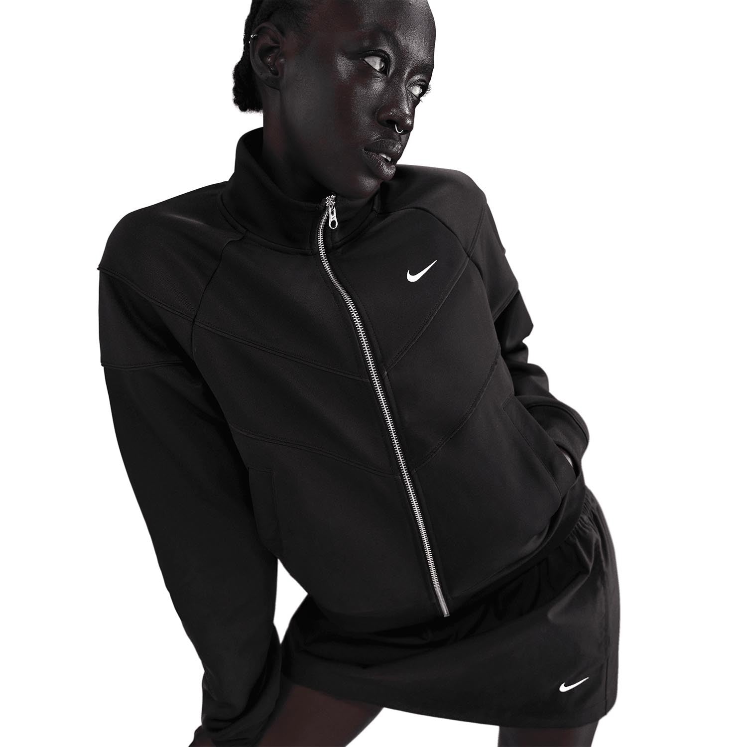 sportswear windrunner women's