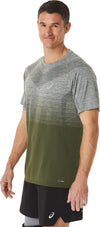 Seamless t-shirt