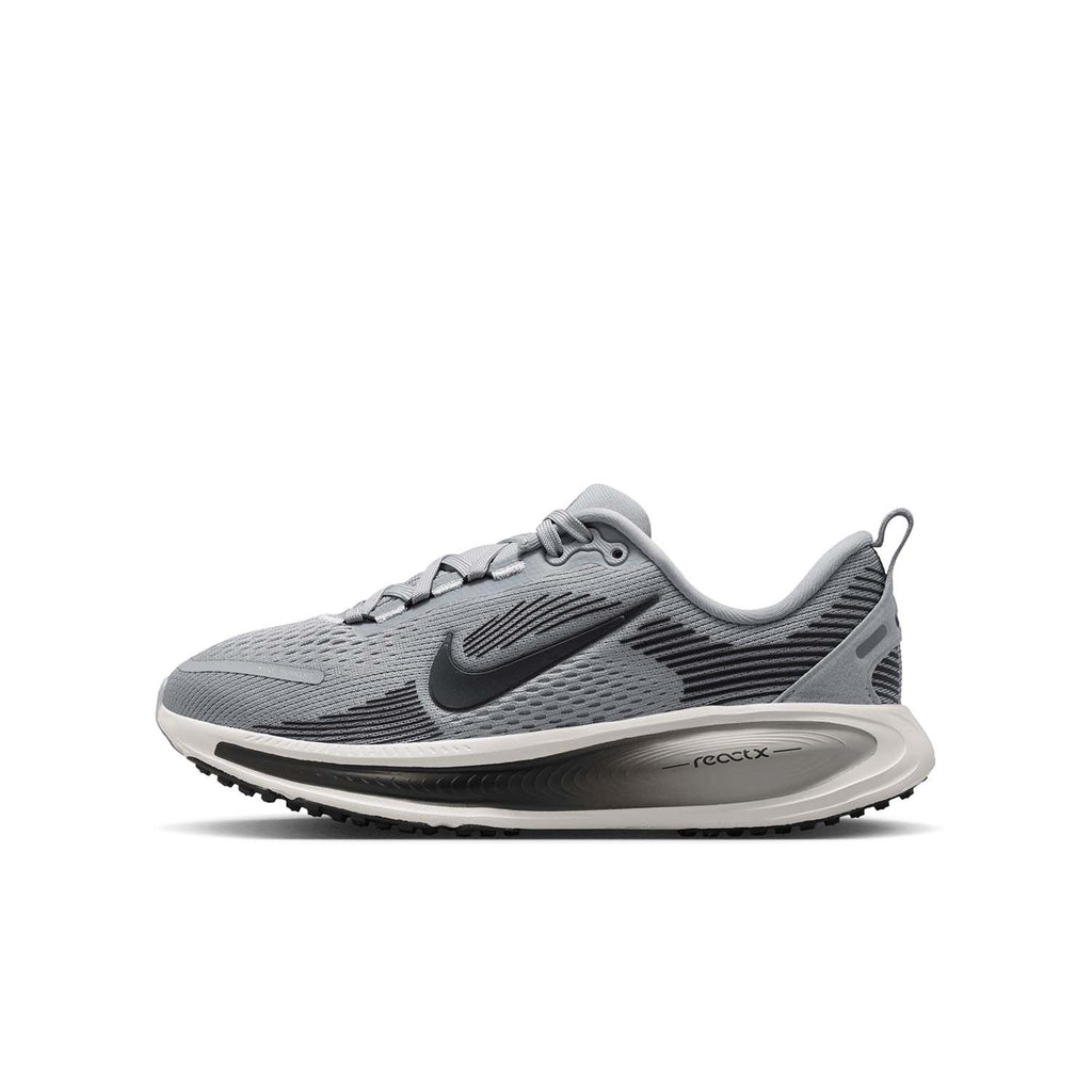 Vomero 18 Big Kids' Road Running Hardloopschoenen