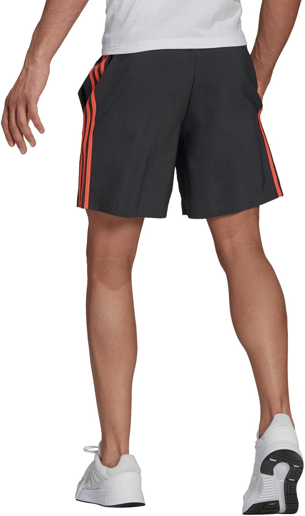 AEROREADY Essentials Chelsea 3-Stripes Short