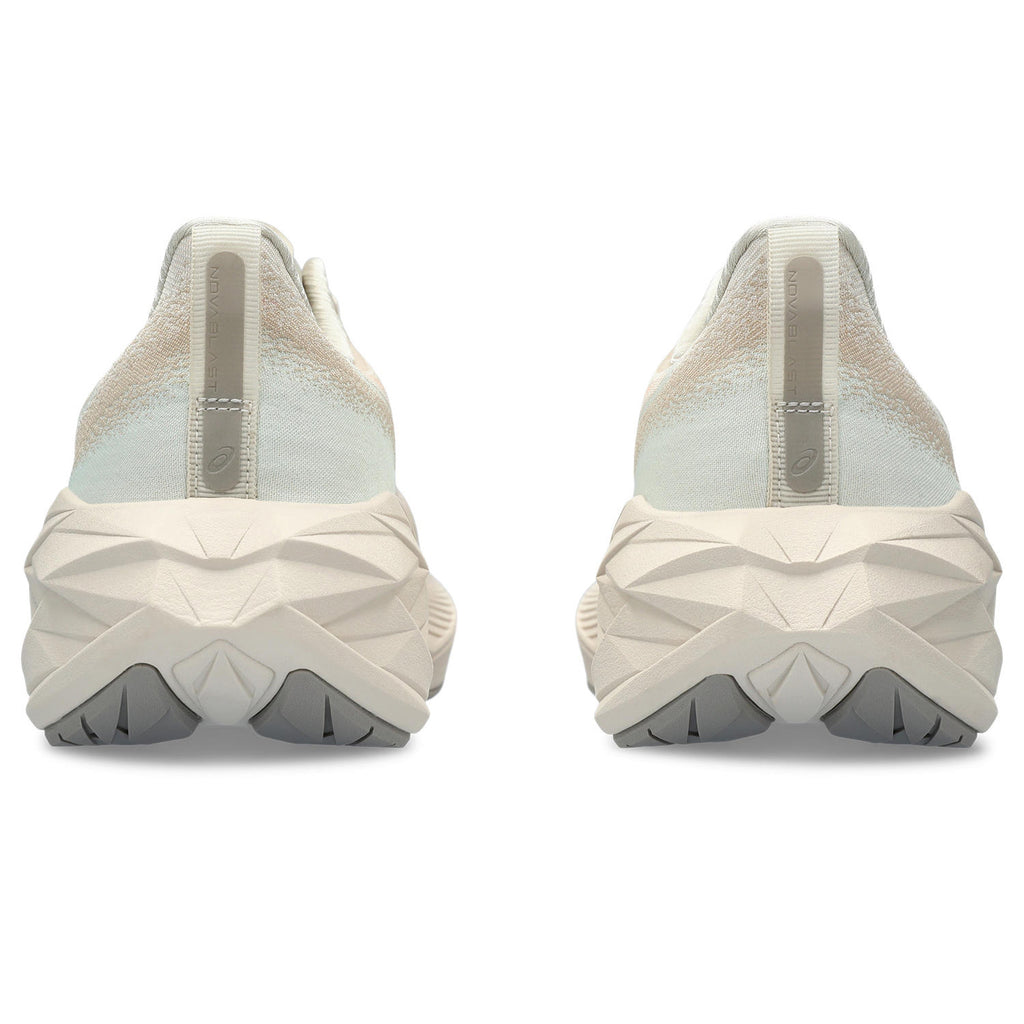 Novablast 4 hardloopschoenen