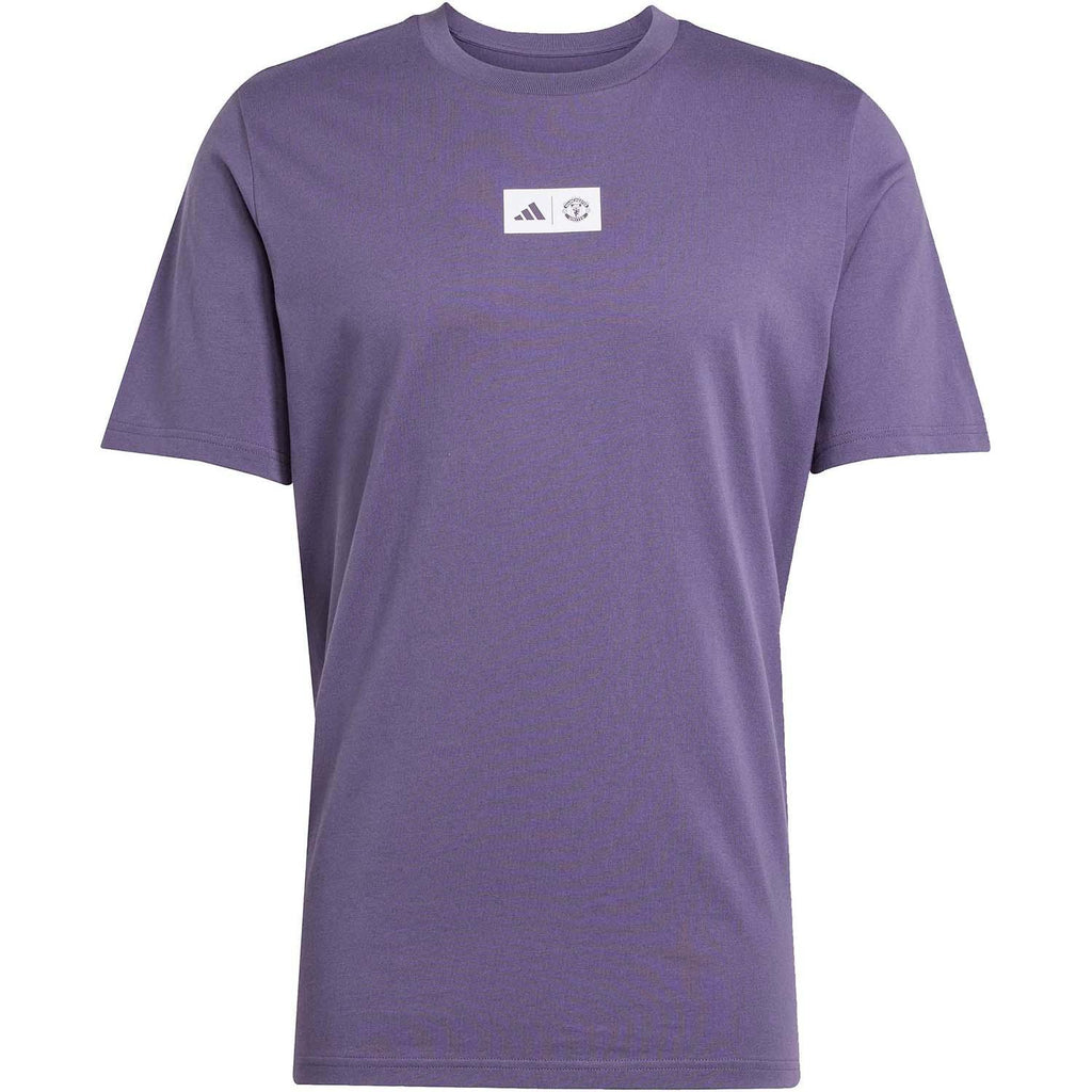 Manchester United Seasonal Graphic T-shirt