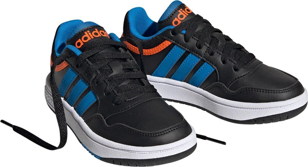 Hoops sneakers