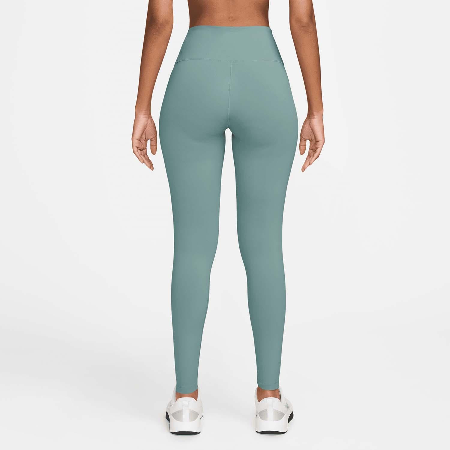 One High-waisted legging