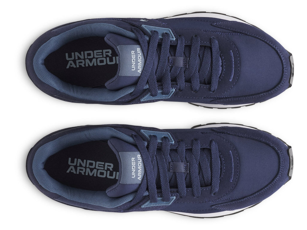 Essential Runner Grade School schoenen