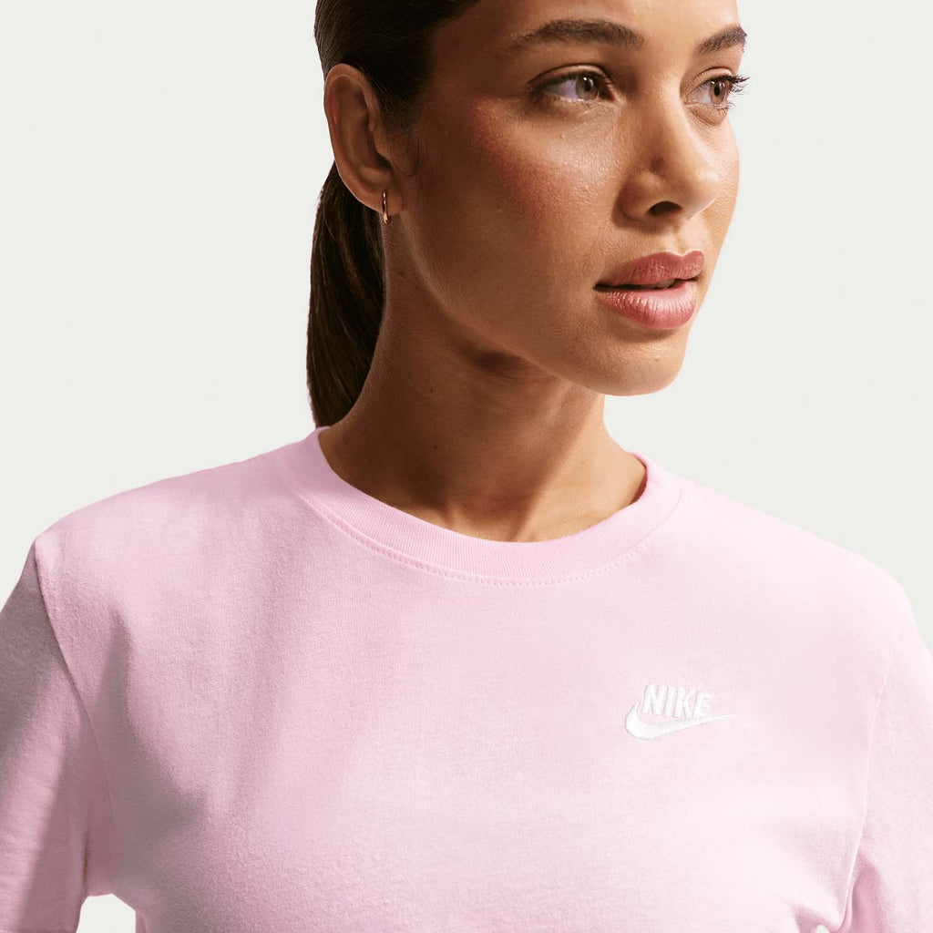 Sportswear Club Essentials T-shirt