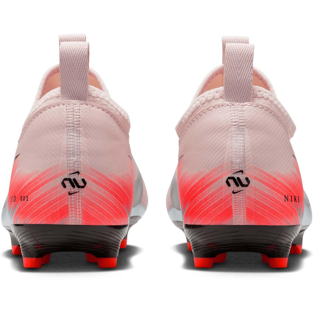 United Jr. Mercurial Vapor 16 Academy Big Kids' Multi-Ground Low-Top Soccer Cleats