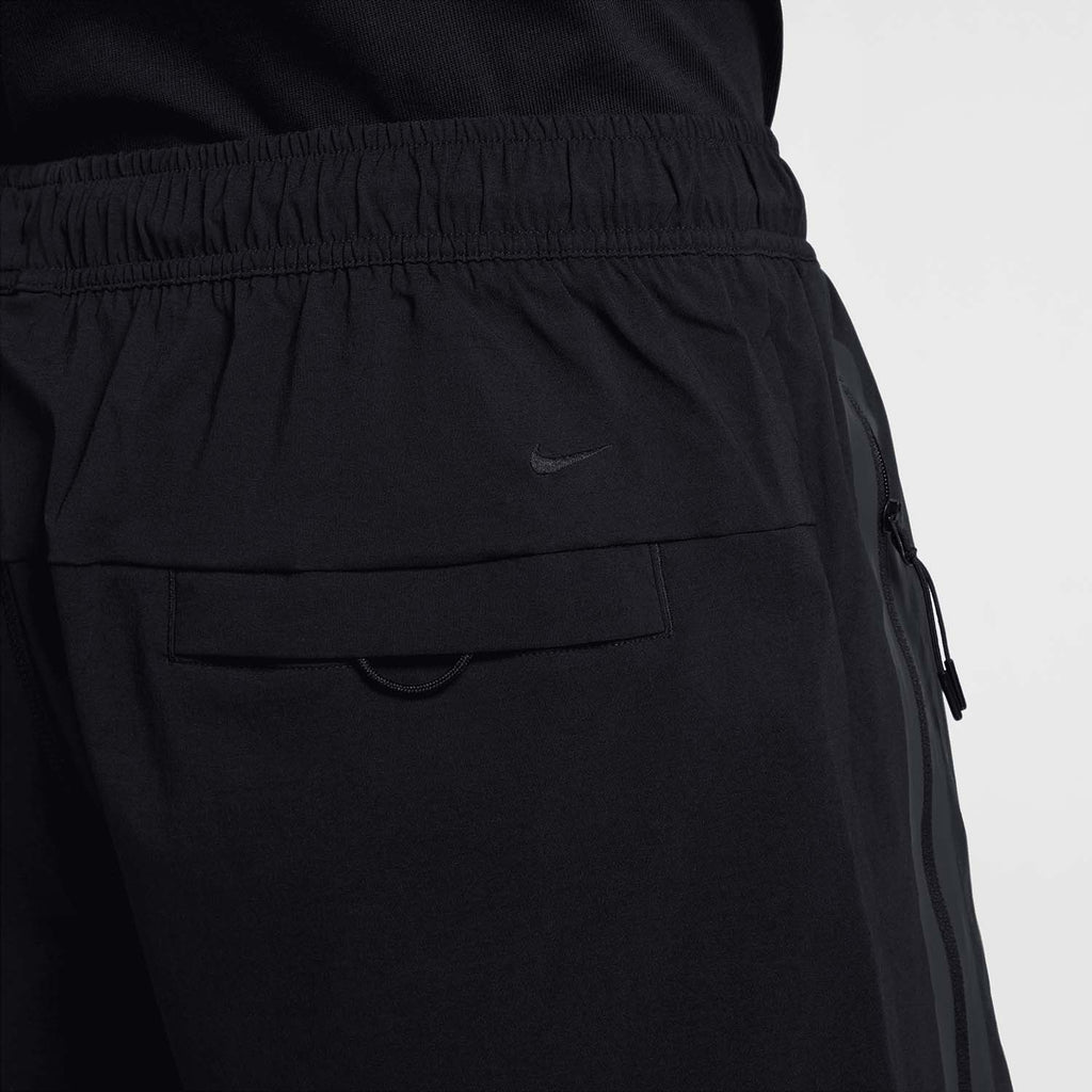 Tech Men's Woven Shorts strand