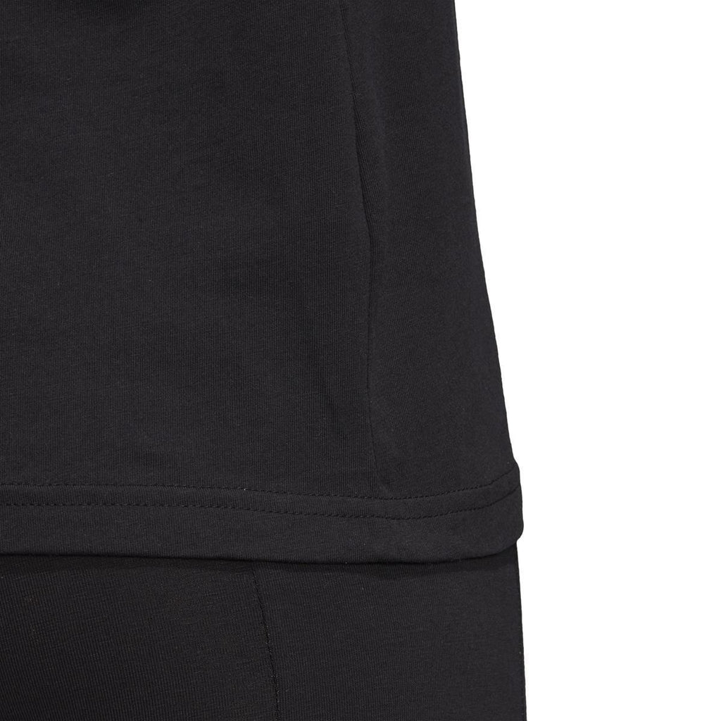 Must Haves Badge of Sport T-shirt