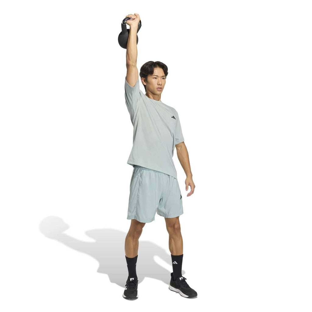 We Fitness T-shirt training