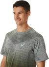 Seamless t-shirt
