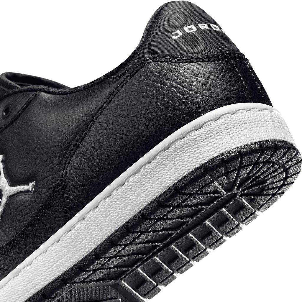Jordan Court Connect Low Sneakers