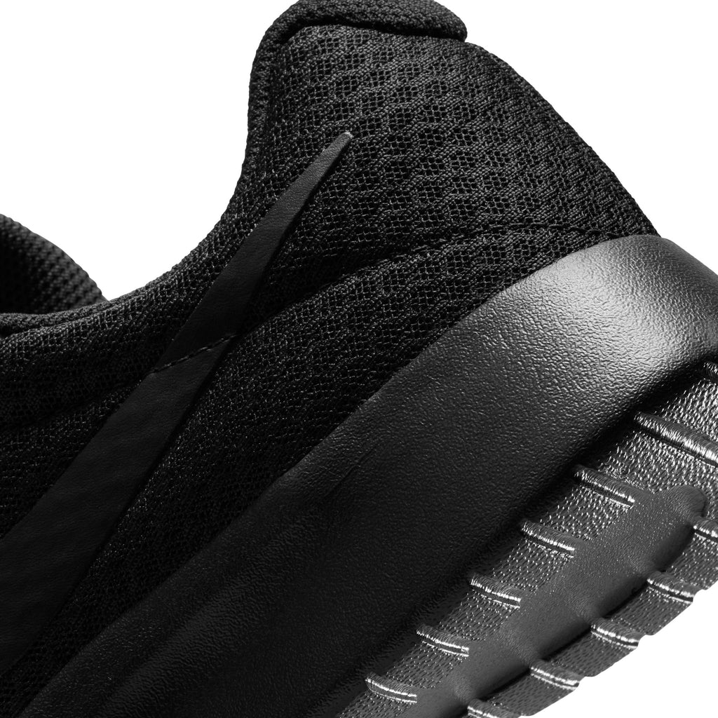 Tanjun sneakers