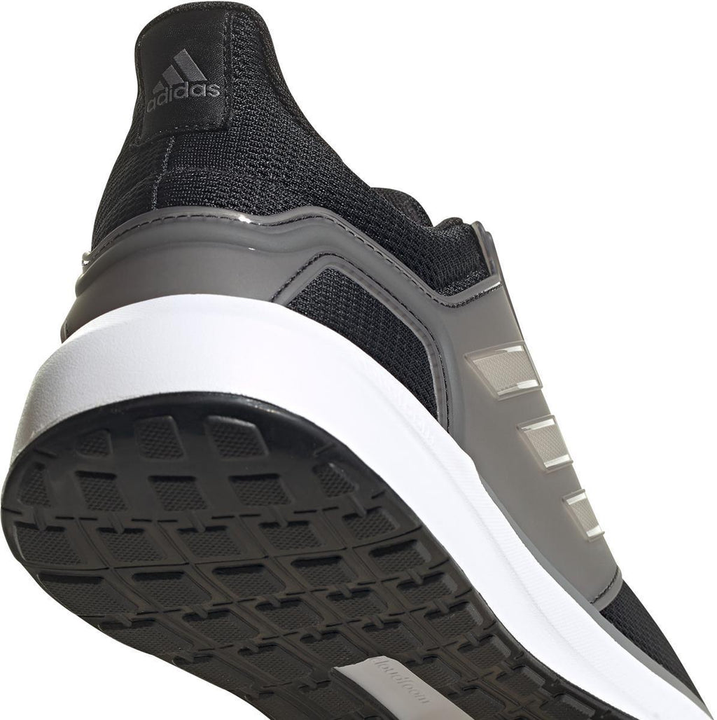 UB19 TD