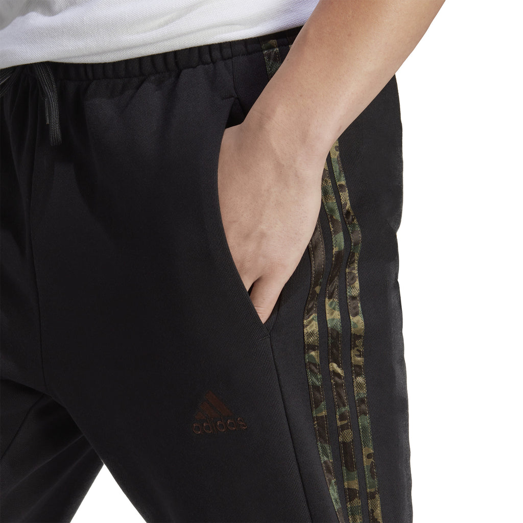 Essentials French Terry Tapered Elastic Cuff 3-Stripes broek