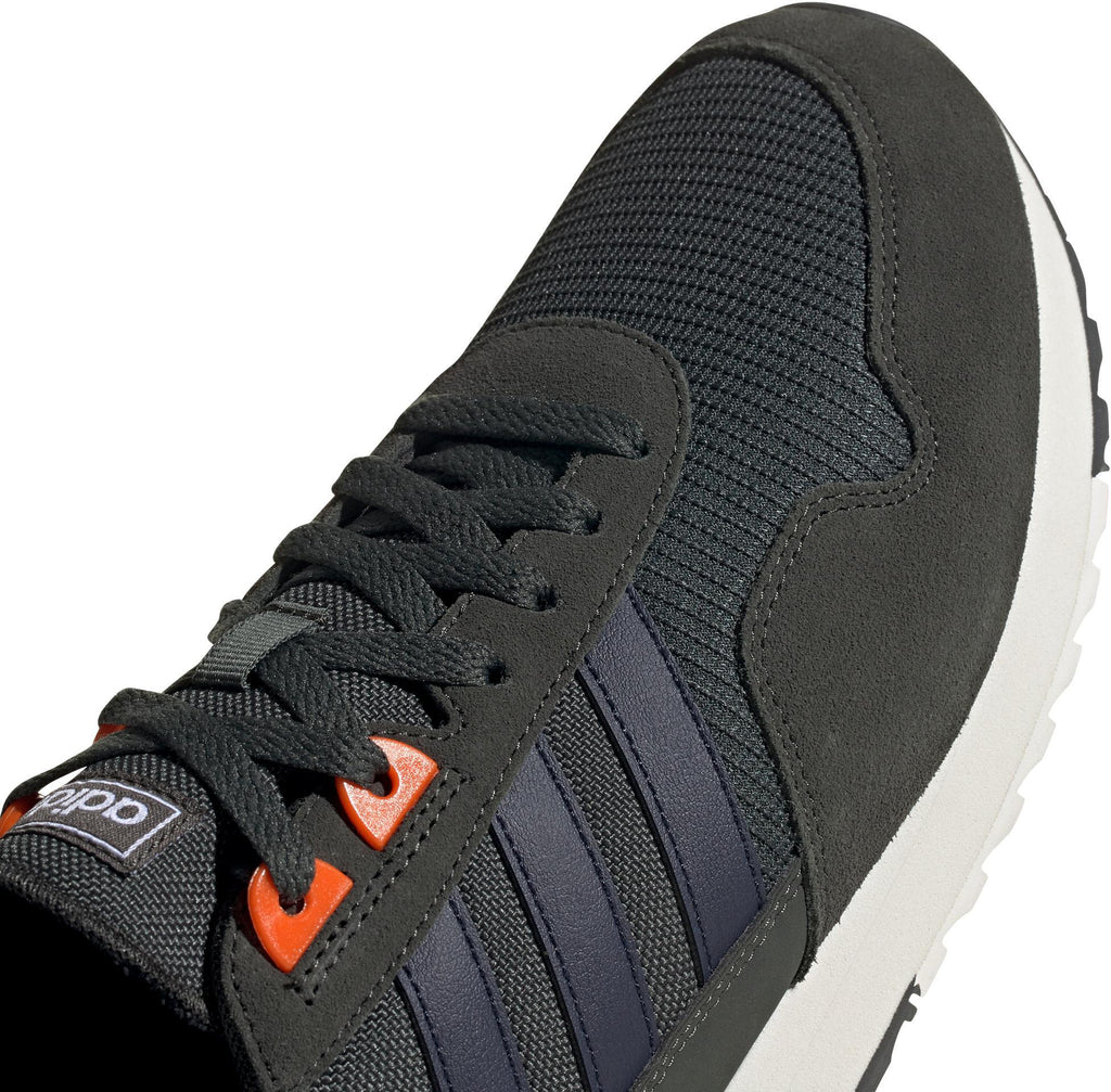 8K 2020 sneakers