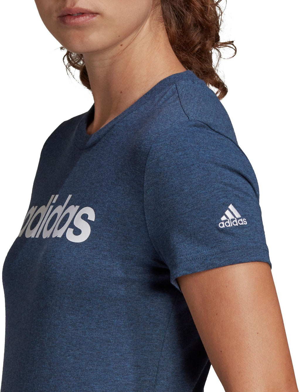 LOUNGEWEAR Essentials Slim Logo shirt