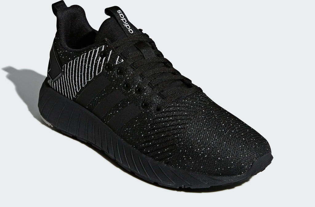 Questar BYD sneakers