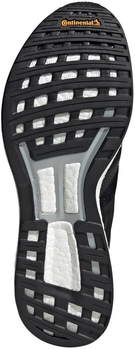 Adizero Boston 9 M