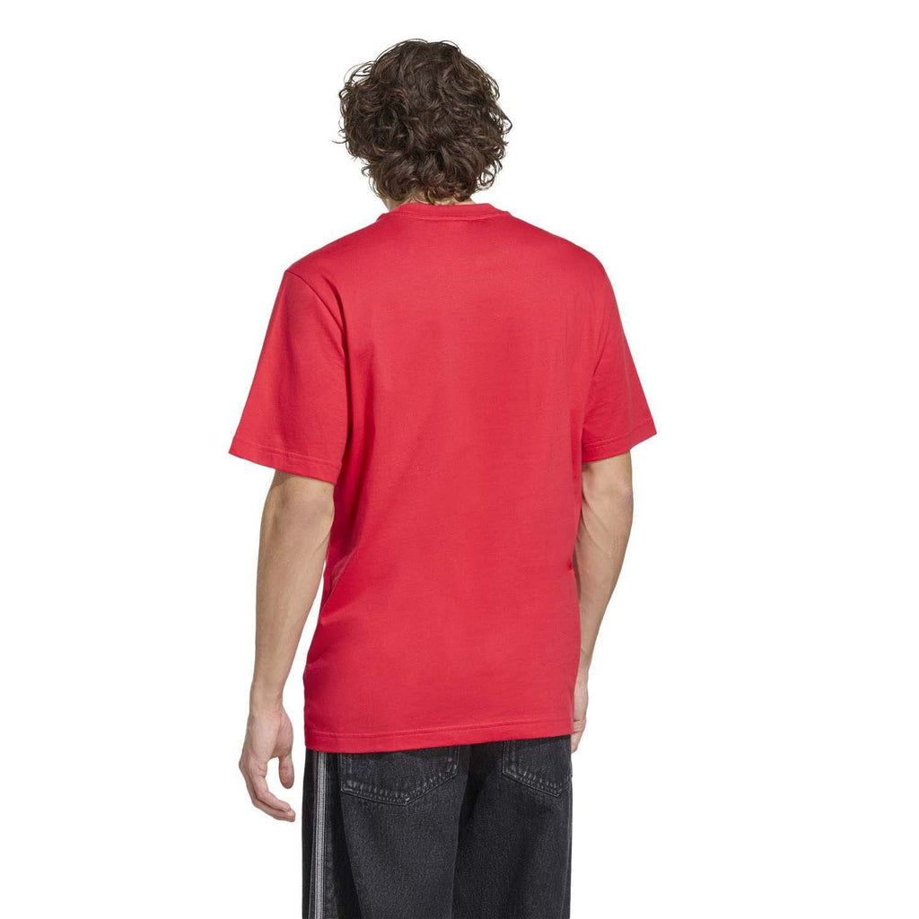 Liverpool FC Seasonal Graphic T-shirt