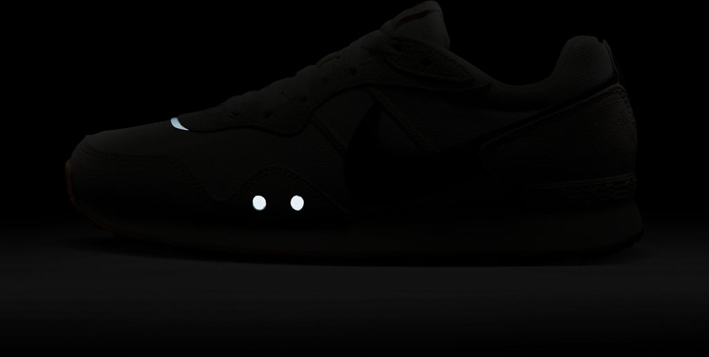 Venture Runner sneakers